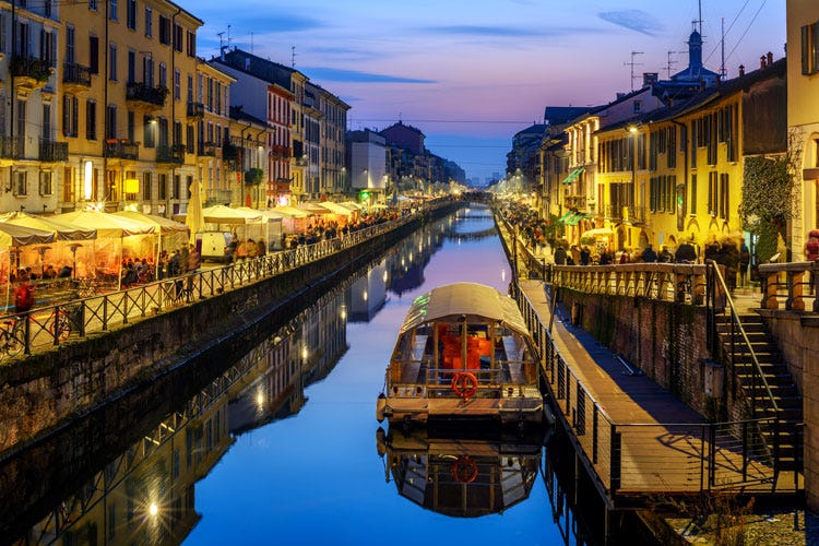 Locali sui navigli a Milano (Milano, il turismo cresce nonostante lo stop dei cinesi)