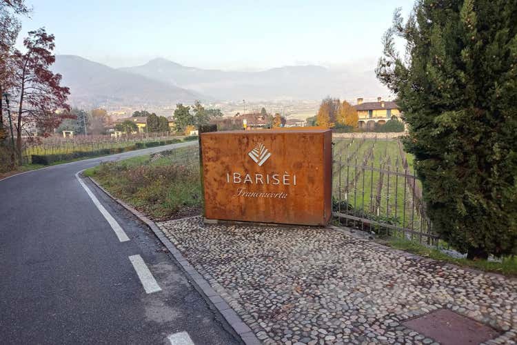 Ritrovo all'azienda vinicola I Baris&egrave;i (La nazionale dei ristoratori mette in gioco la solidariet&agrave;)