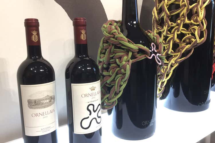 Alla 9ª Vendemmia d'artista di Ornellaia Ernesto Neto interpreta Essenza 2014 Alla 9ª Vendemmia d'artista di Ornellaia Ernesto Neto interpreta Essenza 2014