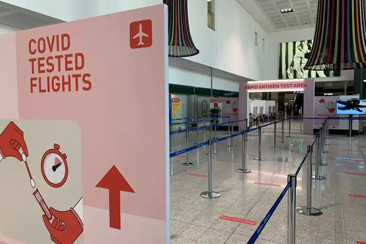 A Malpensa atterrati i primi voli covid tested Fonte: Varesenews Prove di ripartenza per il turismo A Malpensa primi i voli covid tested