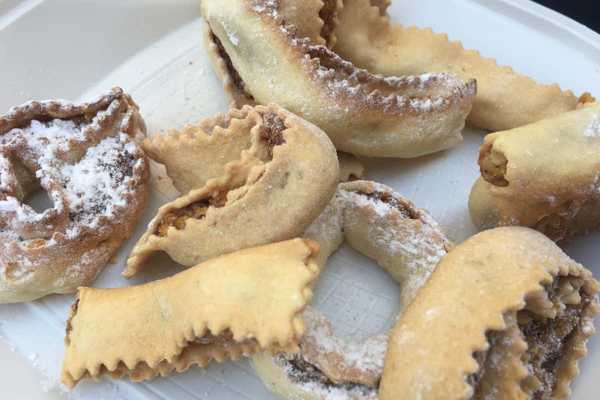 A Motta Camastra cresce una noce unica al mondo: ecco perché è così speciale A Motta Camastra cresce una noce unica al mondo: ecco perché è così speciale