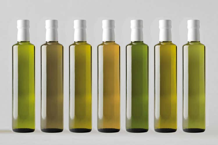 (Non tutti gli extravergine sono uguali Maggior cultura per distinguere le qualità) (Non tutti gli extravergine sono uguali Maggior cultura per distinguere le qualità)