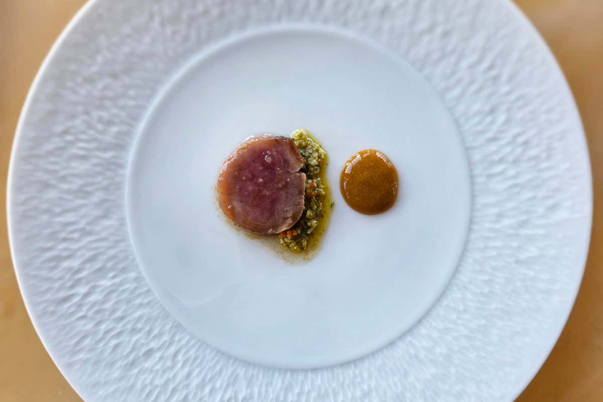 Il ristorante di Pesaro dove l’alta cucina parla la lingua del luogo