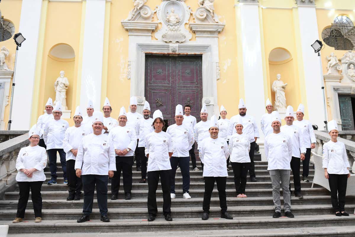 I pasticceri di Ampi Dolce &egrave; &ldquo;La Notte del Panettone in riva al mare&rdquo;