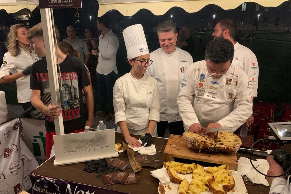 Il panettone d’estate a Parma nella notte del lievito madre Il panettone d’estate a Parma nella notte del lievito madre