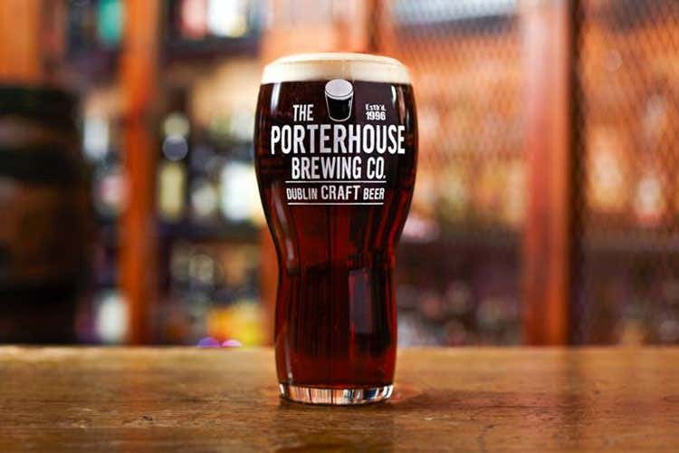 (Sei nuove etichette in formato 33 cl per il birrificio irlandese Porterhouse) (Sei nuove etichette in formato 33 cl per il birrificio irlandese Porterhouse)