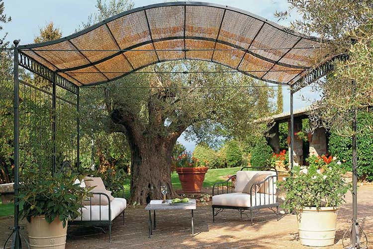 Il Bistrot Valle Rita accoglie i suoi clienti dalle 12.30 a mezzanotte (Il nuovo bistrot di Borgo Valle Rita)