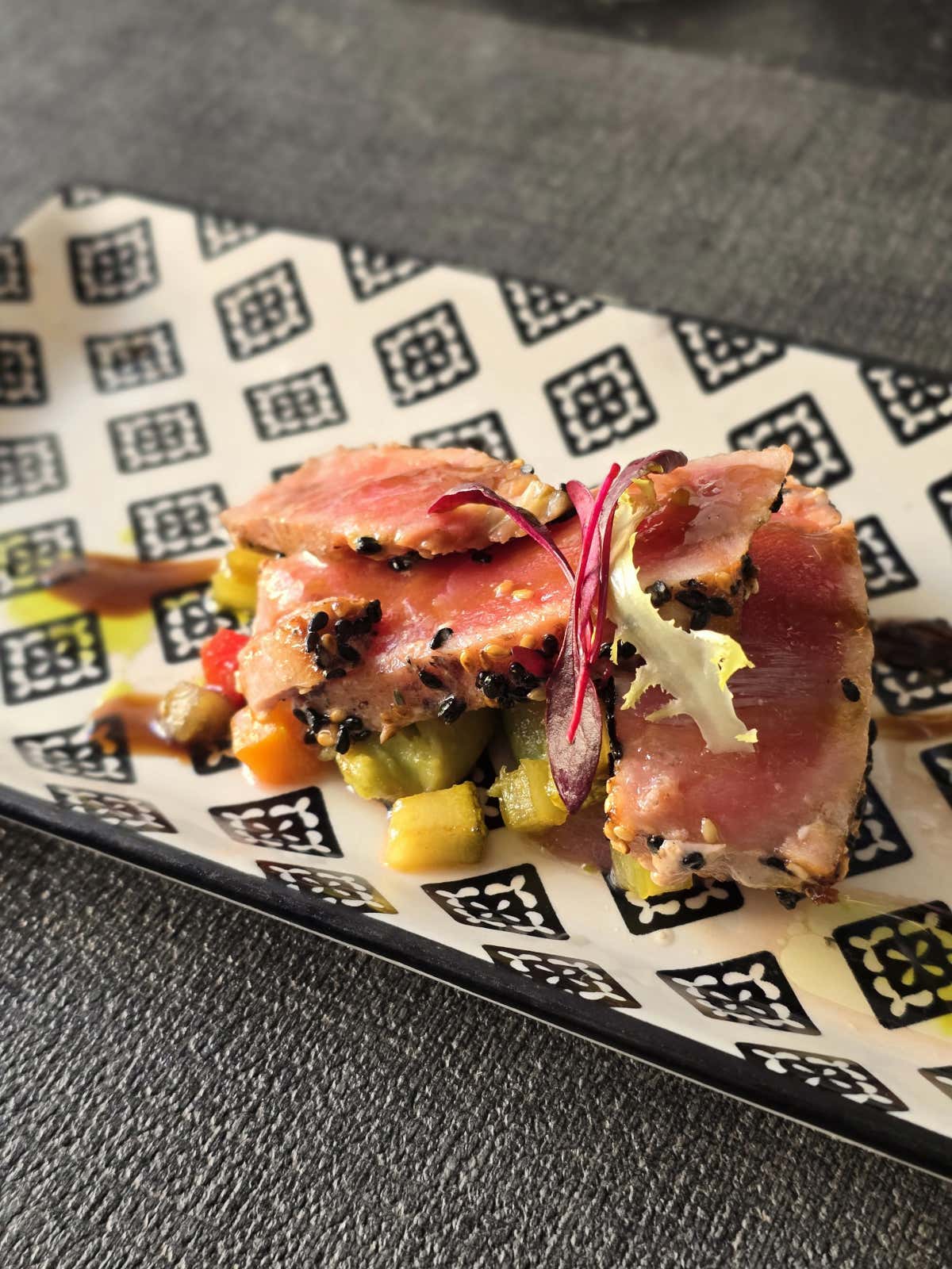 Cotto e crudo di tonno