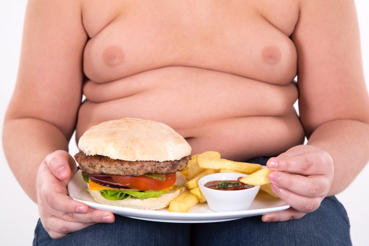 L'obesità colpisce in Italia anche tanti bambini (Obesità, dopo la chirurgia serve cambiare le abitudini)