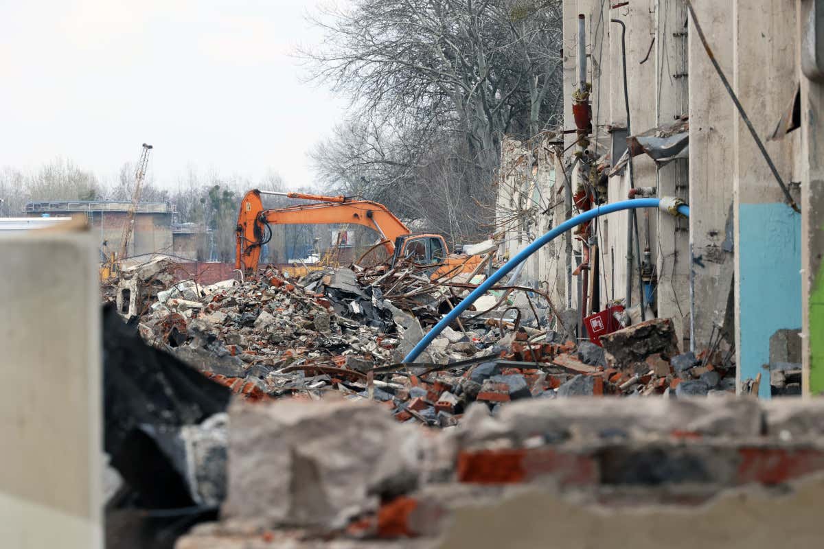 Attacco della Russia al terminal di grano a Odessa: bruciate tonnellate di cereali