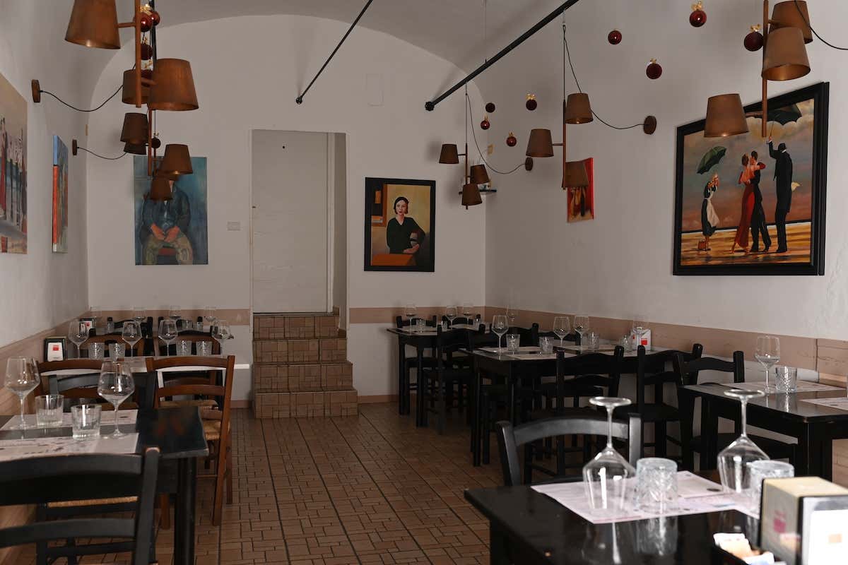 La sala di Vineria Vignola