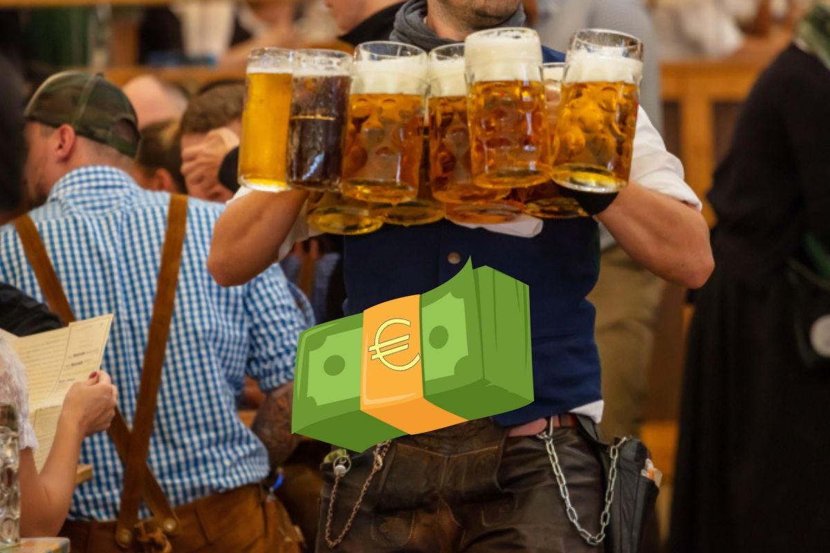 Quanto costa la birra all'Oktoberfest? Non si trova un boccale a meno di 12,60€