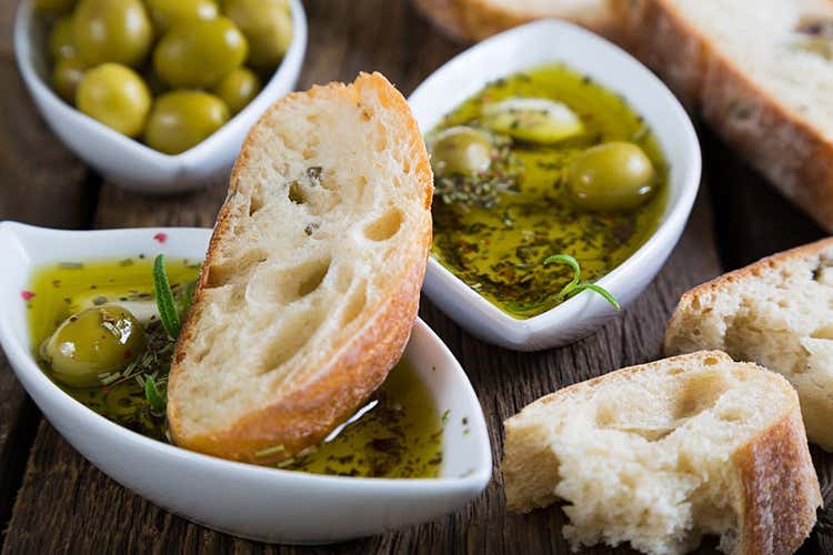 I piaceri della tavola:cibo e tradizioni pugliesi I piaceri della tavola:cibo e tradizioni pugliesi