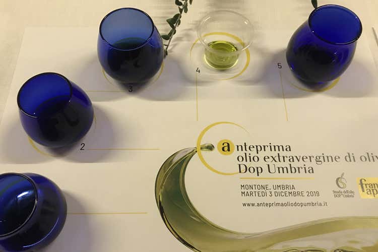 Successo per l'anteprima dell'olio dop umbro (Olio, l&rsquo;Umbria e la sua Dop Crescono qualit&agrave; e produzione)