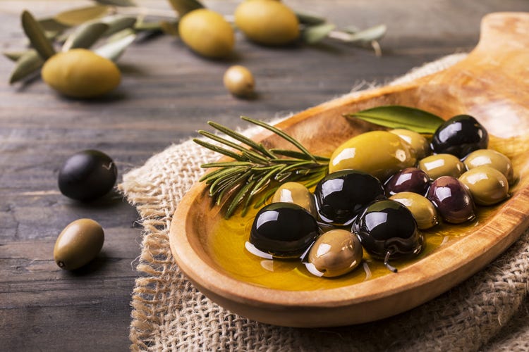 L'olio d'oliva è un toccasana per chi soffre di diabete (L’olio d’oliva prezioso alleato contro il diabete)