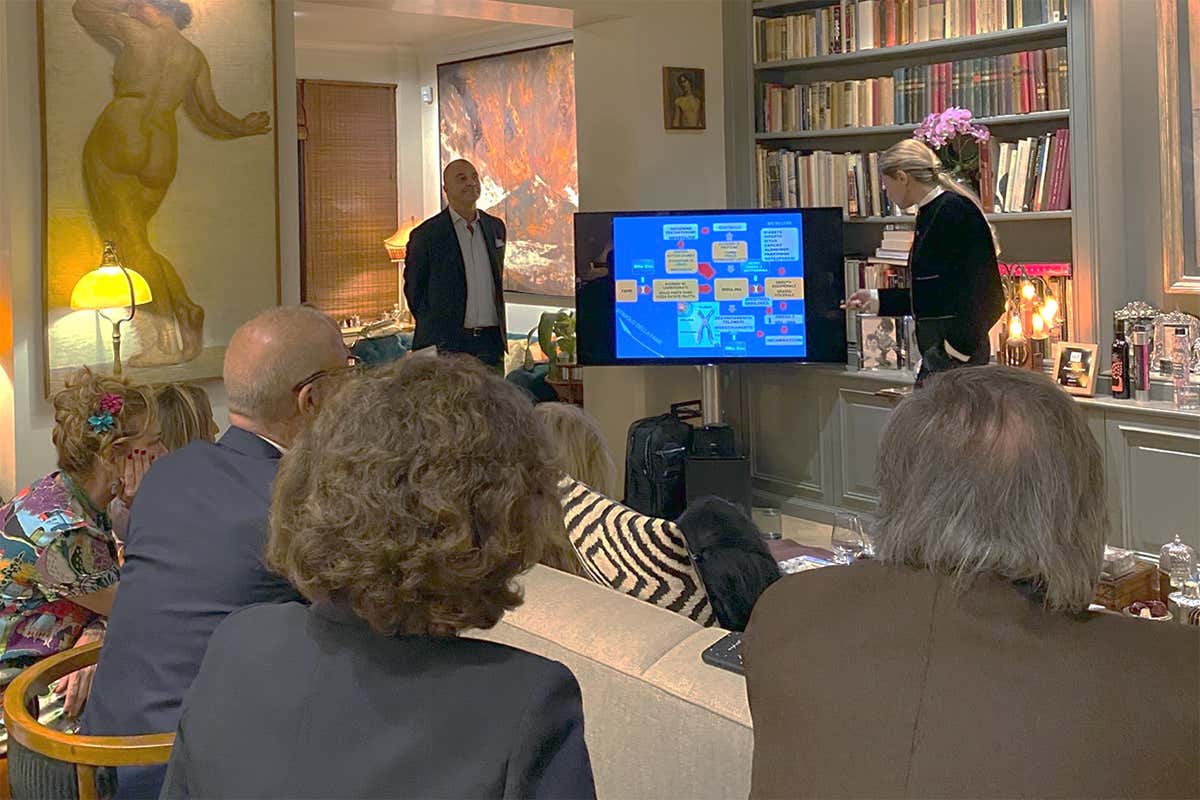 Fausto Borrella e Fara Farnetti Riconoscere il vero olio d'oliva, un dovere per il mercato e la propria salute