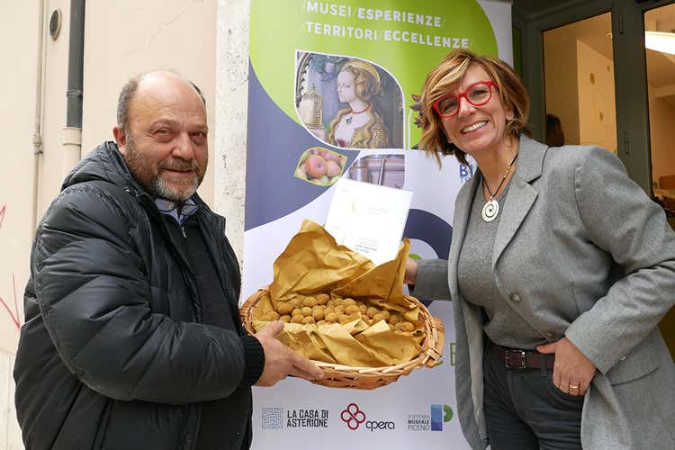 Primo Valenti e Isabella Mandozzi, presidente e vicepresidente del Consorzio (L'oliva ascolana, un'eccellenza Doptutelata anche da un Consorzio)