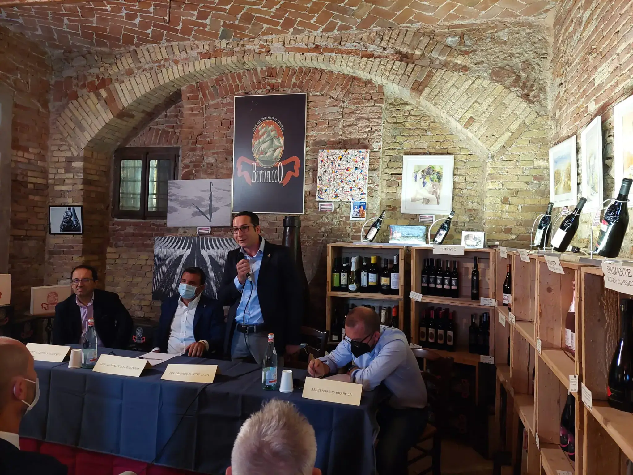 Un momento del talk ospitato presso la sede del Club del Buttafuoco Storico Oltrep&ograve;, avviata la vendemmia del rilancio. Attese positive per Bonarda e Metodo classico