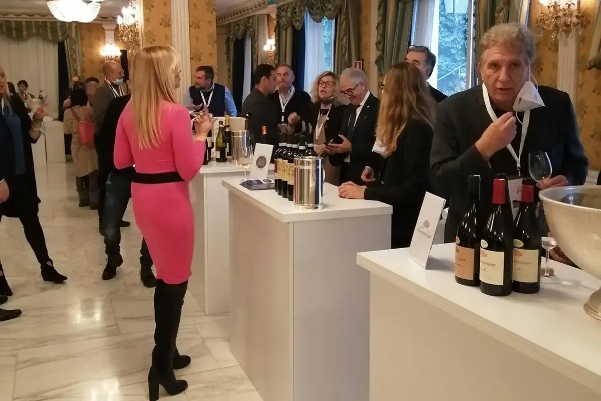 Un successo anche la tappa romana Il giro d'italia dell'Oltrep&ograve; Pavese sbarca a Roma per promuovere i propri vini