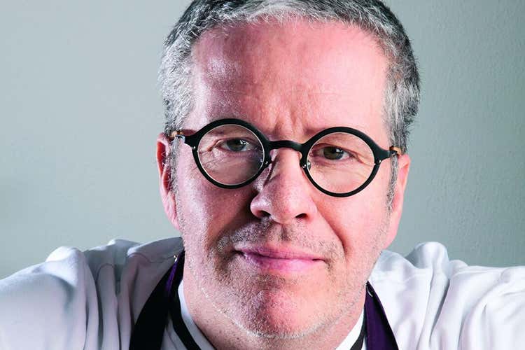 Ernst Knam (L&rsquo;omaggio di Knam a Sanremo Il Festival si copre di cioccolato)