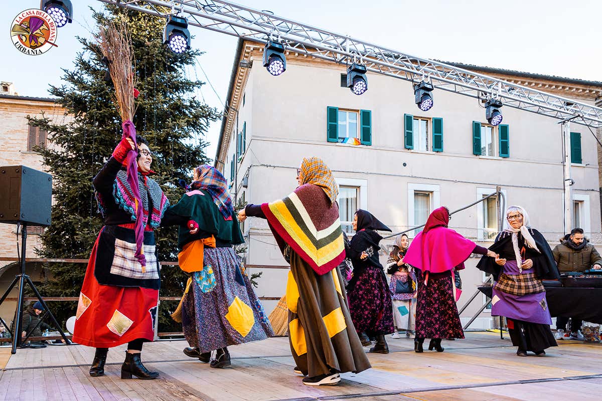 Urbania festeggia la Befana con tre giorni di eventi dal 4 al 6 gennaio