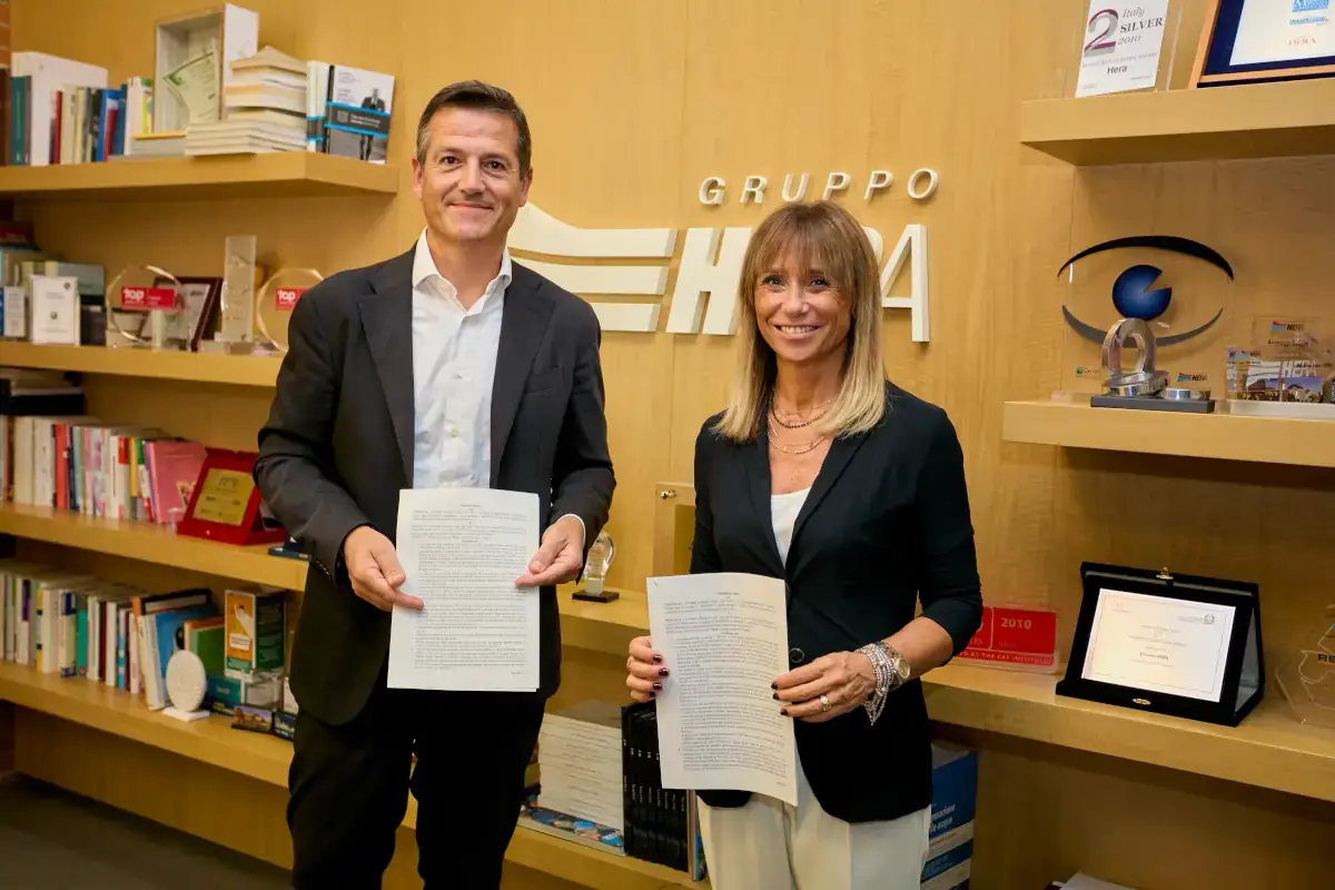 Orazio Iacono e Chiara Nasi Cirfood firma un accordo per la sostenibilit&agrave; con il Gruppo Hera