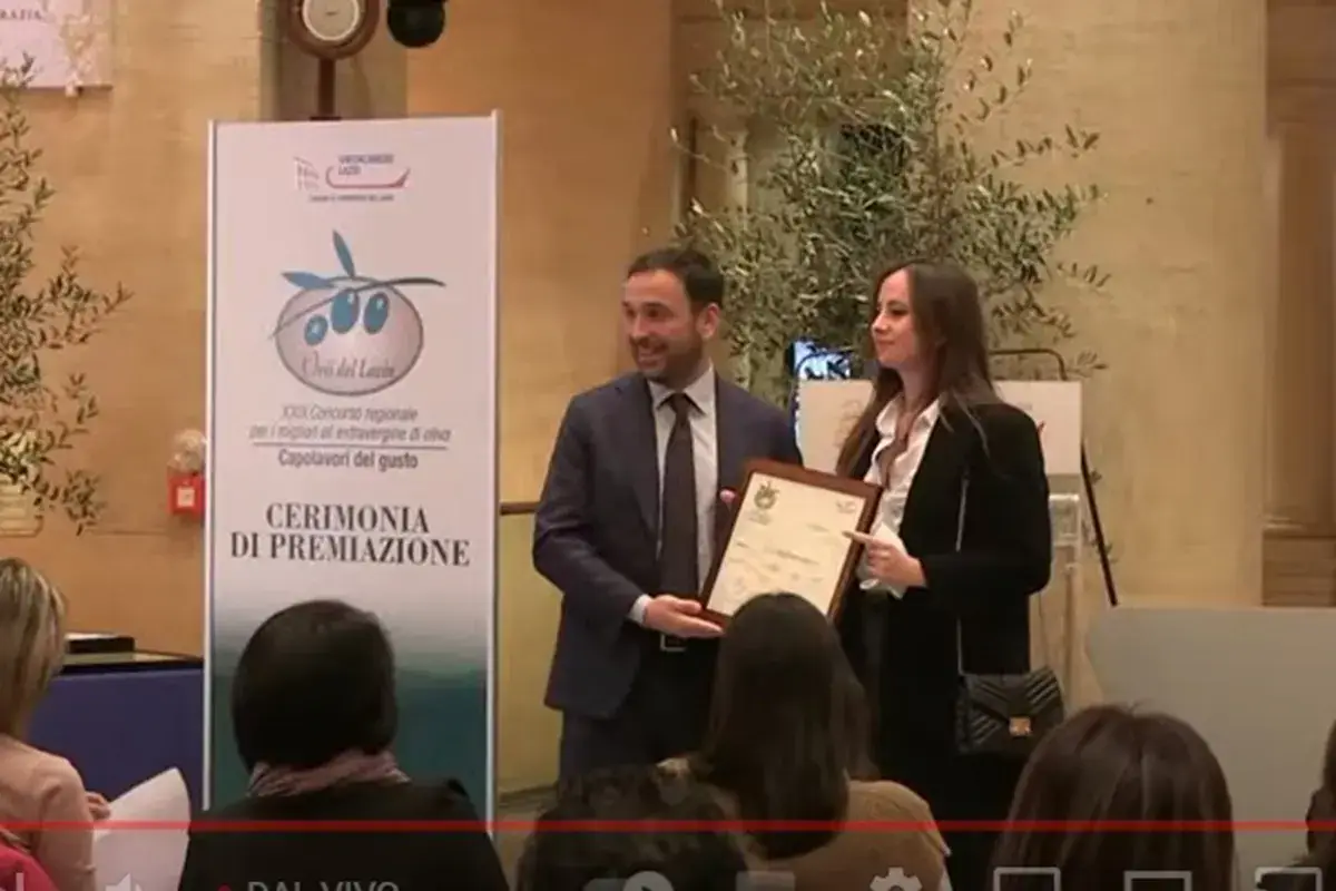 Un momnento della premiazione Orii del Lazio, 16 etichette di olio regionali in finale all&rsquo;Ercole Olivario