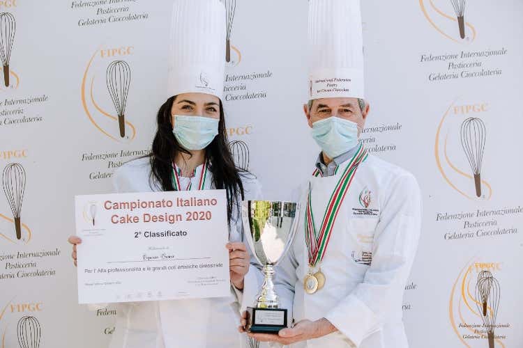 Oriana Capuano - Il 2020 ha le sue regine delle torte, ecco i premi di Cake design