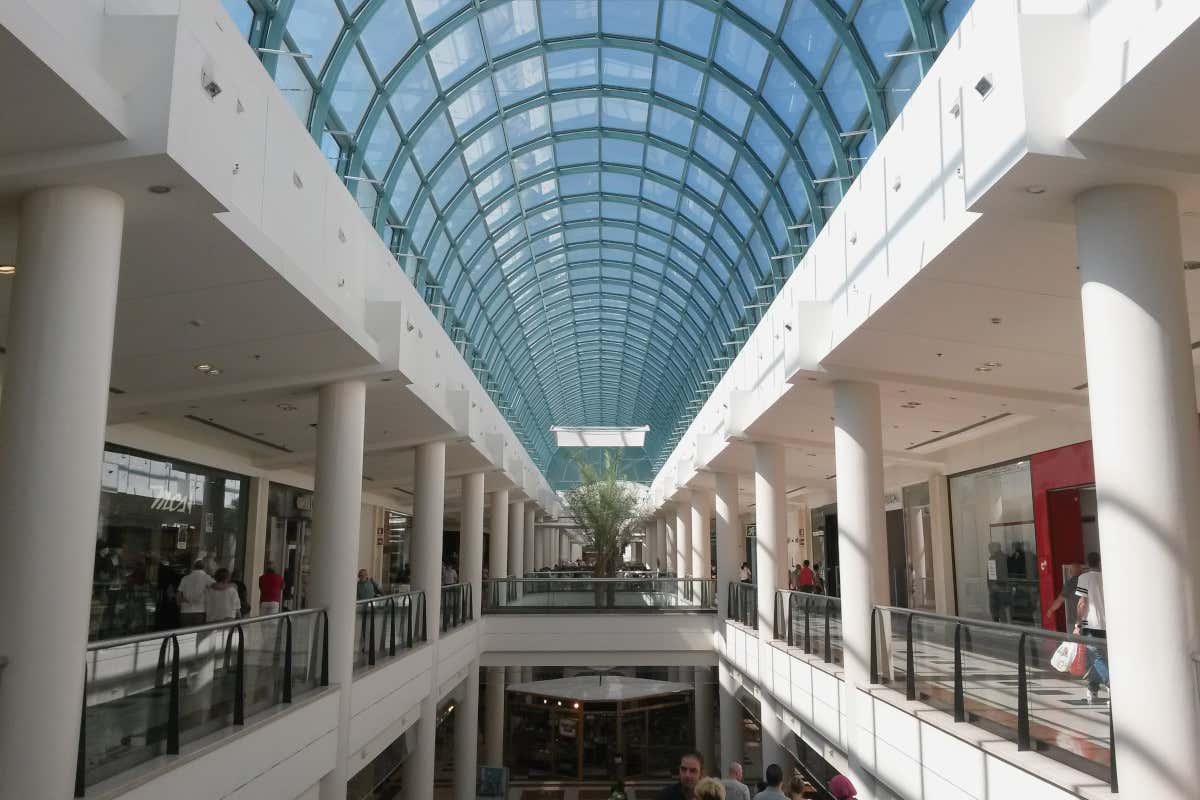 Generali e Percassi pronti a rilevare l'Orio Center di Bergamo per mezzo miliardo Generali e Percassi pronti a rilevare l'Orio Center di Bergamo per mezzo miliardo