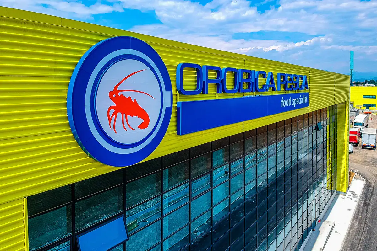 La sede di Orobica Pesca Orobica Pesca si rafforza. Nuova sede e hub di gruppo