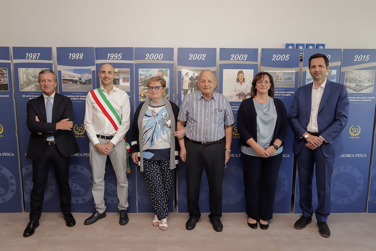 Da sinistra, Bonifaccio, Grismondi, Giovanni Cacciolo, Francesca Cacciolo, Vitali Orobica Pesca si rafforza. Nuova sede e hub di gruppo