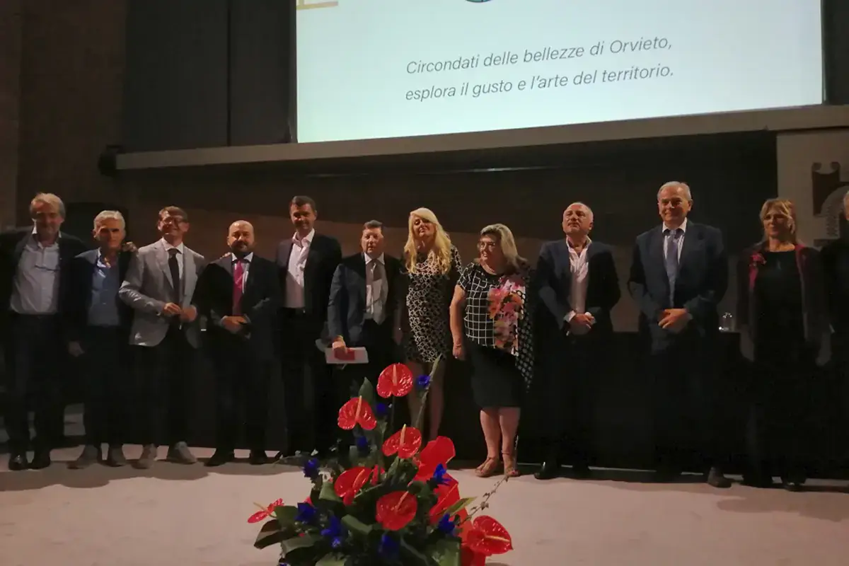 Il comitato organizzativo durante il lancio dell'evento Orvieto citt&agrave; del gusto e dell'arte Orvieto ci riprova: arte, cibo e territorio per rilanciare la proposta enogastronomica