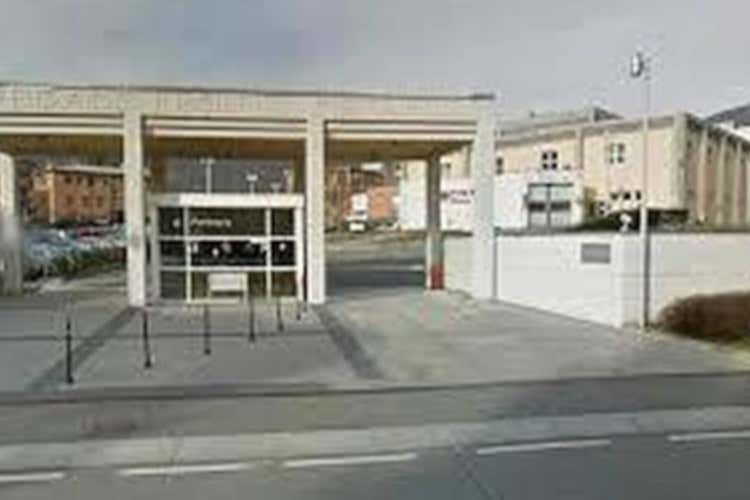 L'ospedale di Alzano Lombardo - Fra protocolli e politica, il virus ha devastato l'ospedale di Alzano