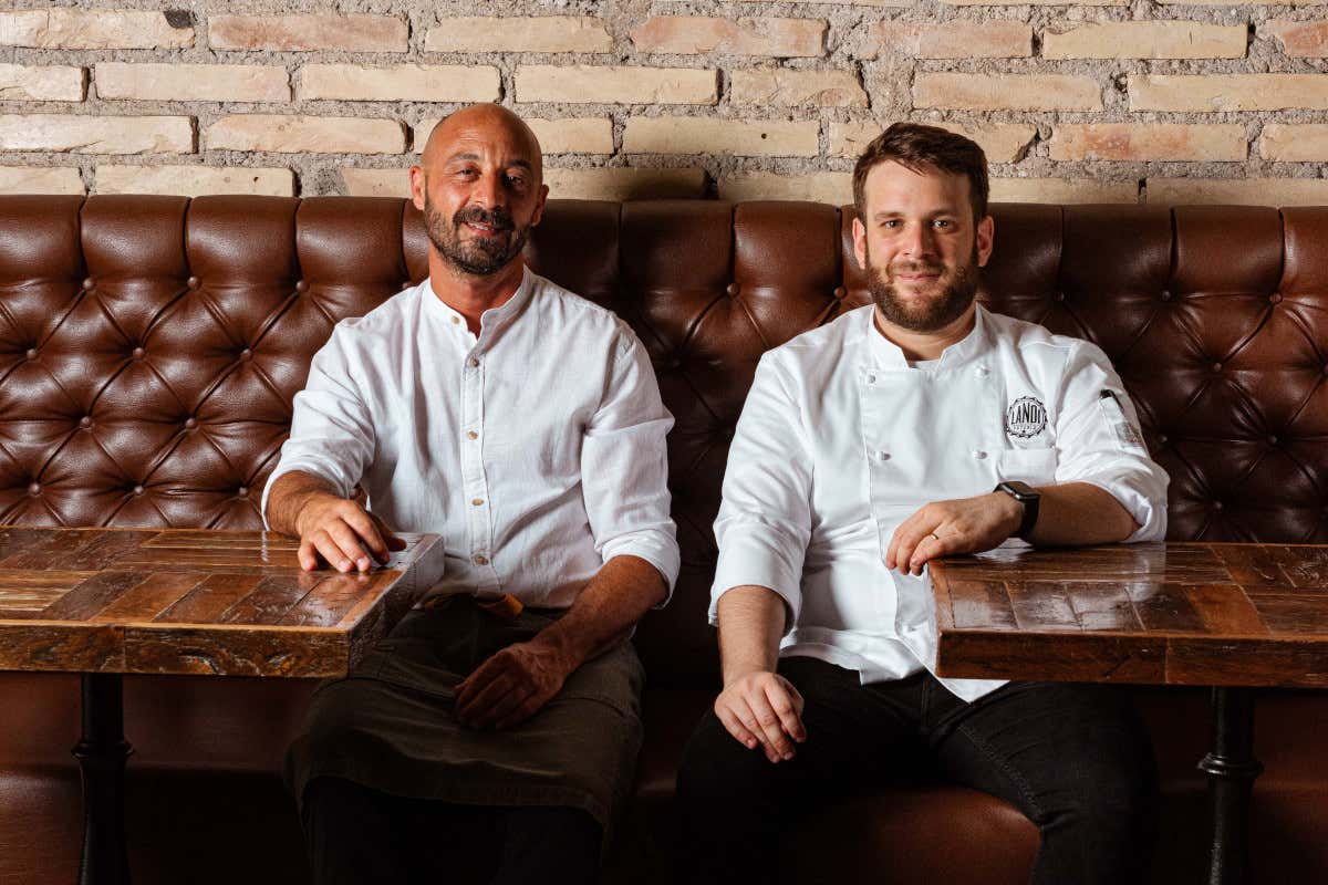 A Ostia Lido c’è un’osteria di pesce che supera i soliti piatti di mare A Ostia Lido c’è un’osteria di pesce che supera i soliti piatti di mare