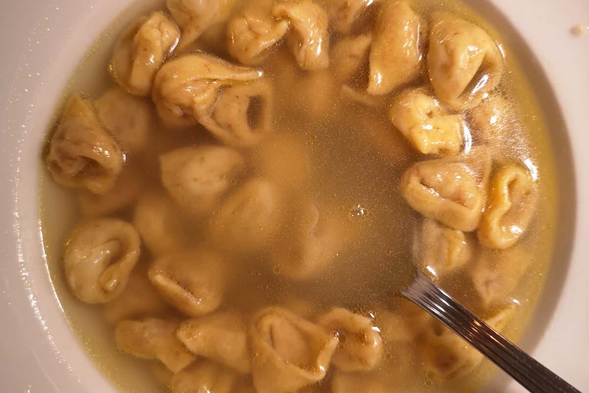 I tortellini in brodo Un viaggio a Modena a caccia di sapori genuini