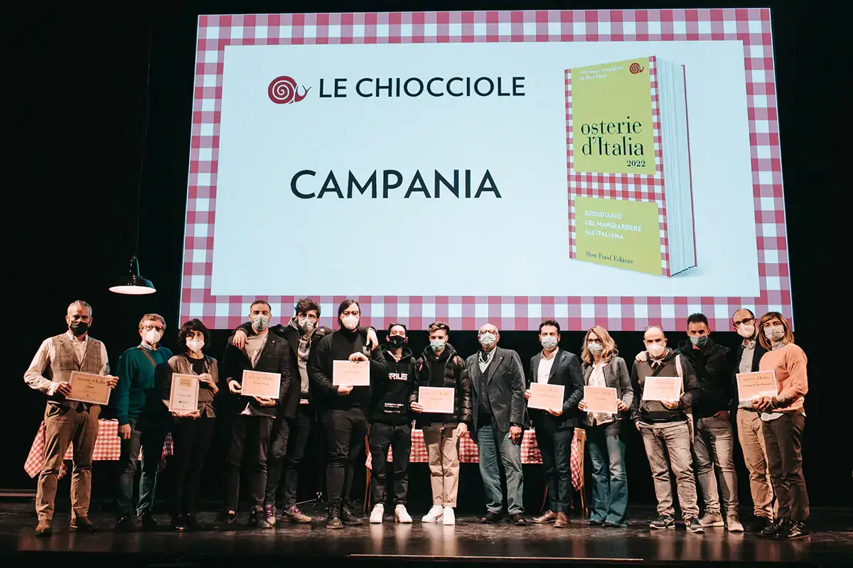 Con 23 Chiocciole, la Campania &egrave; la regione con pi&ugrave; osterie premiate d'Italia Osterie d'Italia 2022, 120 le novit&agrave;. Campania regione pi&ugrave; premiata da Slow Food