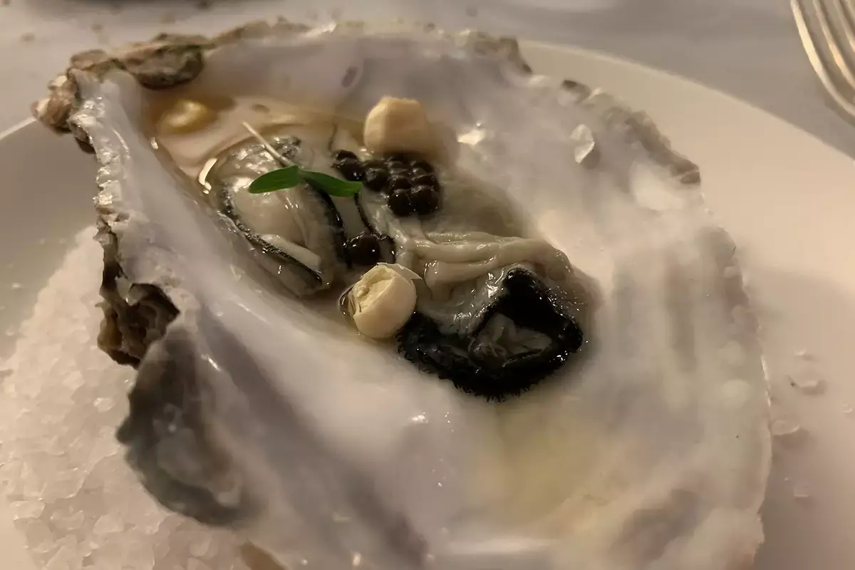 Ostrica in ponzu di pomodoro Longino
