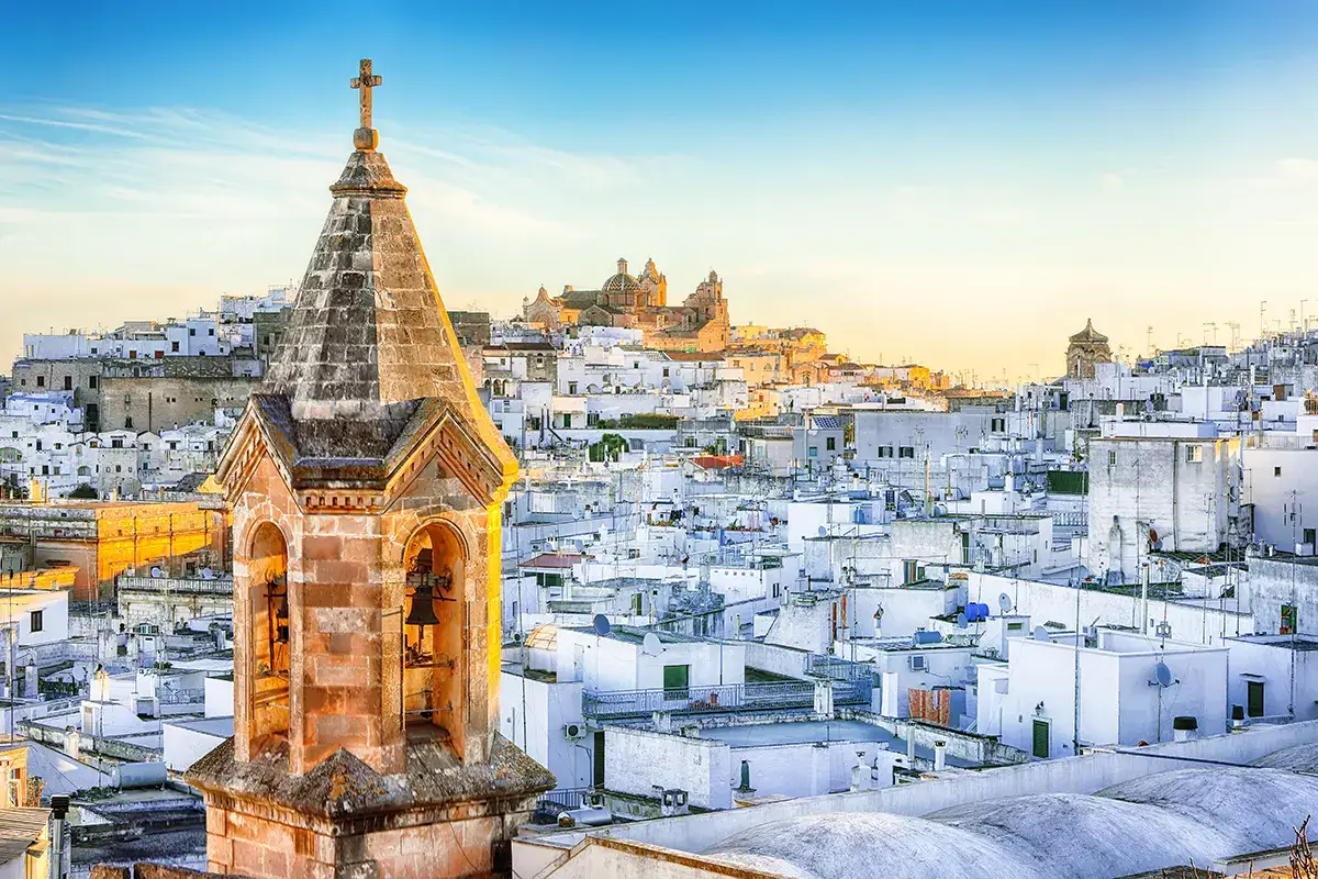 Ostuni Salento, il Sud da vivere tra &ldquo;lu sule, lu mare, lu jentu&rdquo;