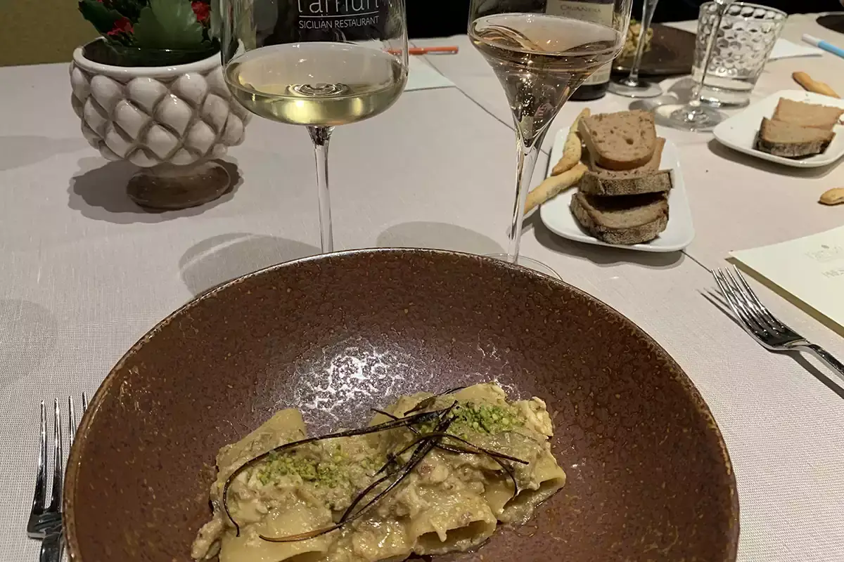 Paccheri al dentice con i vini di Firriato La cucina e i vini di Sicilia si incontrano a Milano