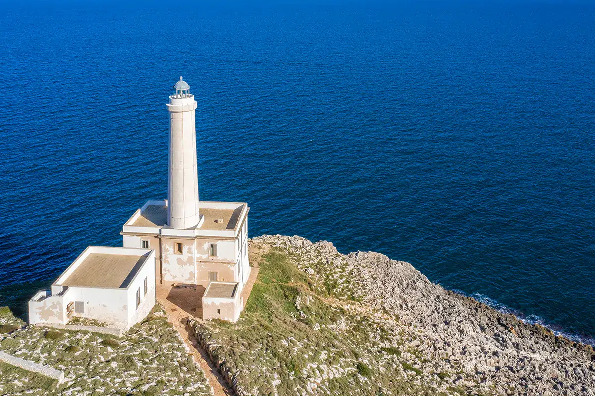 Il faro di Punta Palascìa Al Vivosa Apulia Resort si vive il Salento a 360 gradi fra giri in barca, escursioni e natura