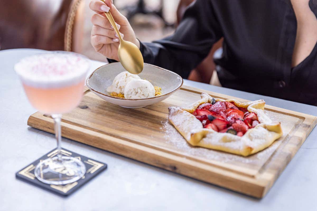 Una cena tra i tetti di Roma in stile portoghese al Seen by Oliver a Palazzo Naiadi