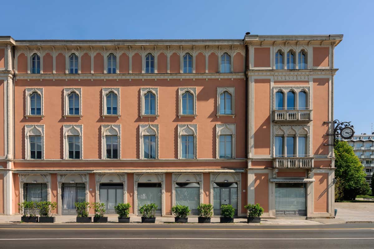 Palazzo Venezia apre a Como: lusso e fascino sul Lago con Villa d’Este Palazzo Venezia apre a Como: lusso e fascino sul Lago con Villa d’Este