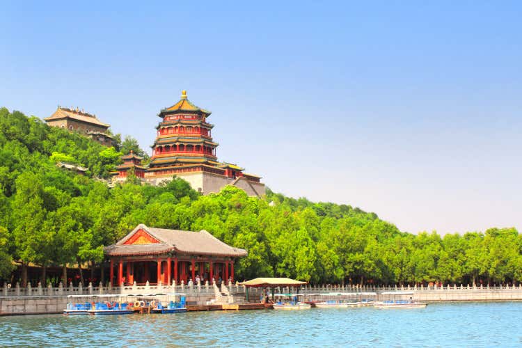 Viaggio tra i 10 palazzi più lussuosi e belli del mondo Viaggio tra i 10 palazzi più lussuosi e belli del mondo