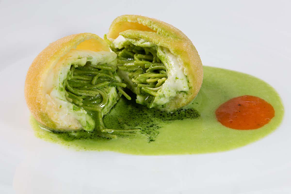 Palla di mozzarella Una terra, una famiglia e una chef stella Michelin: la ricetta vincente de Le Colonne
