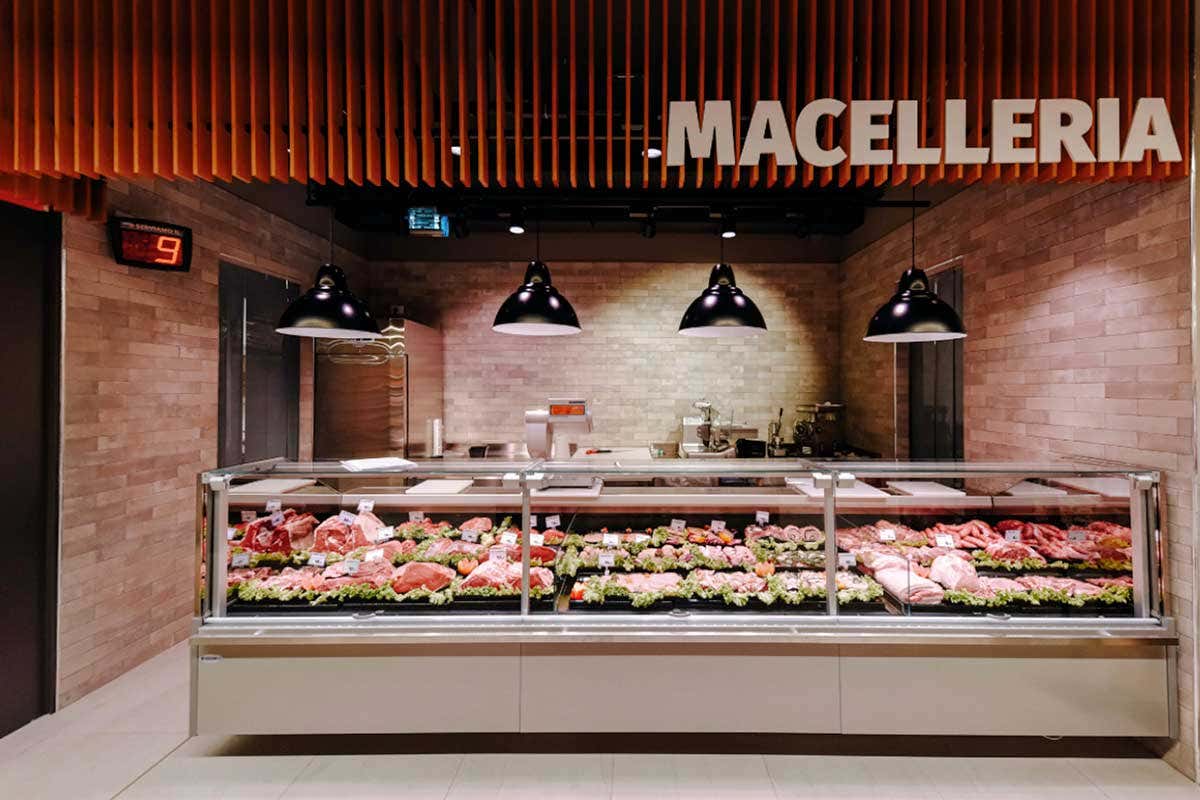 Grande attenzione alla carne, proveniente da produttori selezionati e controllati dal Centro carni di qualit&agrave; di Pam Panorama Tripletta di aperture franchising per Pam che si espande con i format Local e City