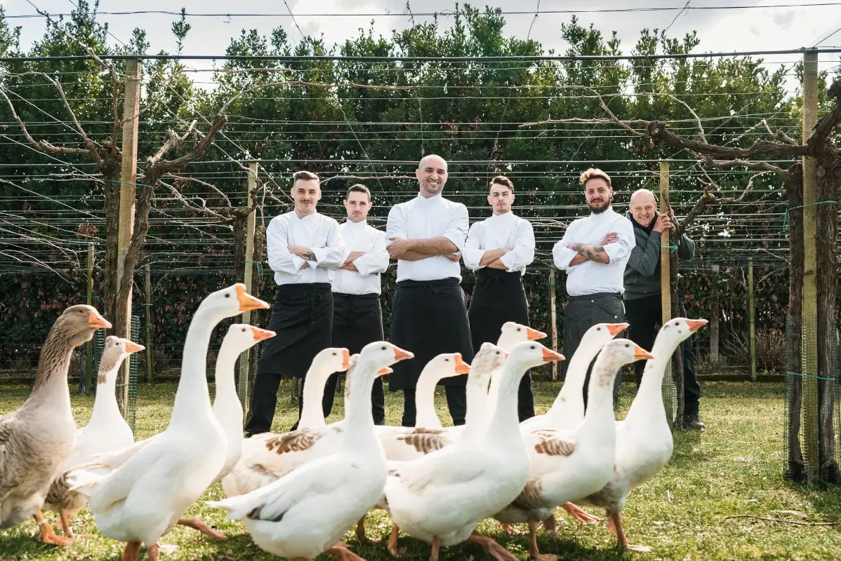 Lo staff della cantina Cantina S.Andrea esalta i vini del Basso Lazio