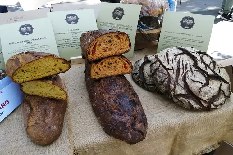 Pane &amp; panettieri d'Italia 2022: presentata a Roma la guida del Gambero Rosso&nbsp; Il pane dell&rsquo;anno? &Egrave; al cioccolato fondente