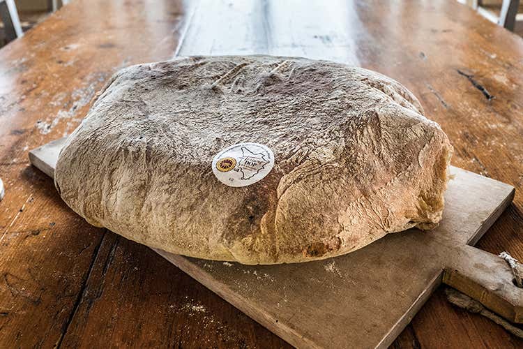 (Consorzio Pane Toscano Dop Nuova immagine e comunicazione mirata)