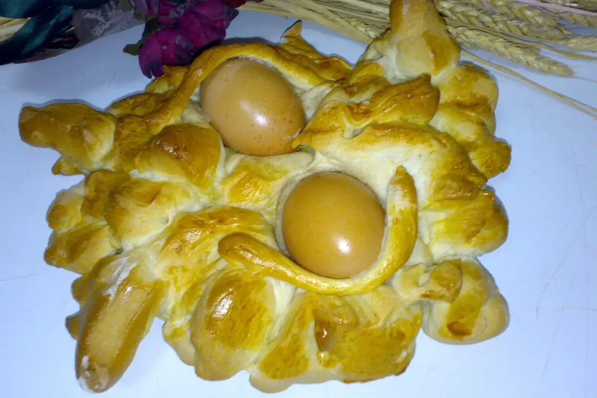 Pane Coccoi (foto Wikipedia) La richiesta dalla Sardegna: il Pane Coccoi diventi una Dop