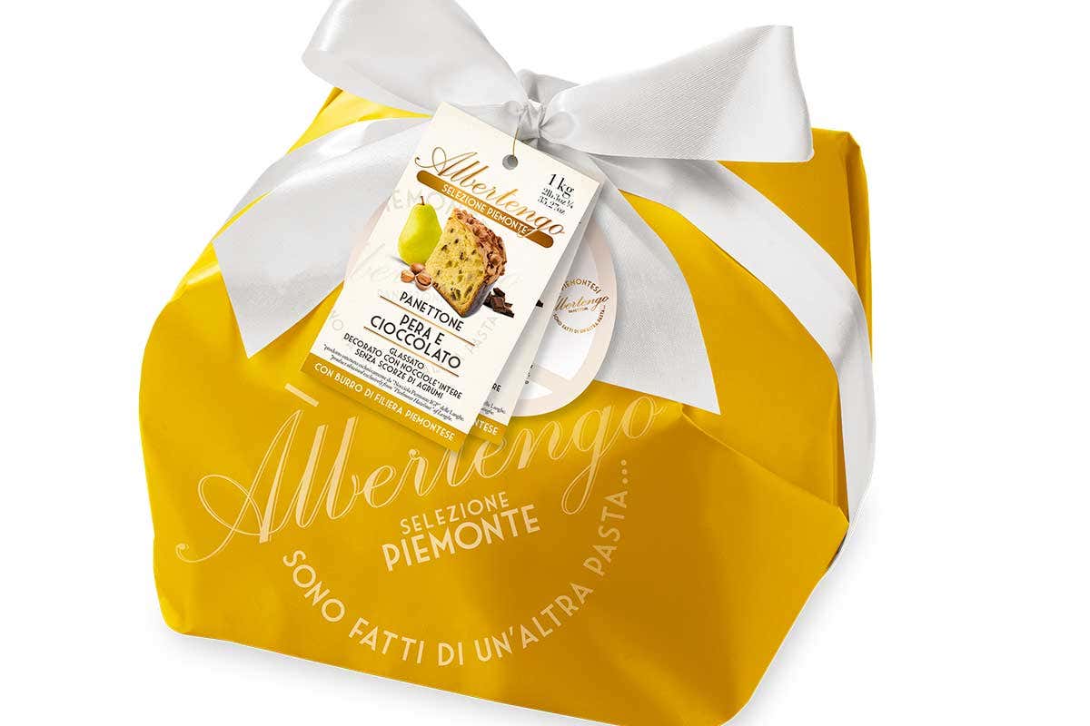 Il panettone pera e cioccolato di Albertengono in partnership con Guido Gobino Al napoletano Salvatore Tortora la coppa del mondo per il miglior panettone tradizionale